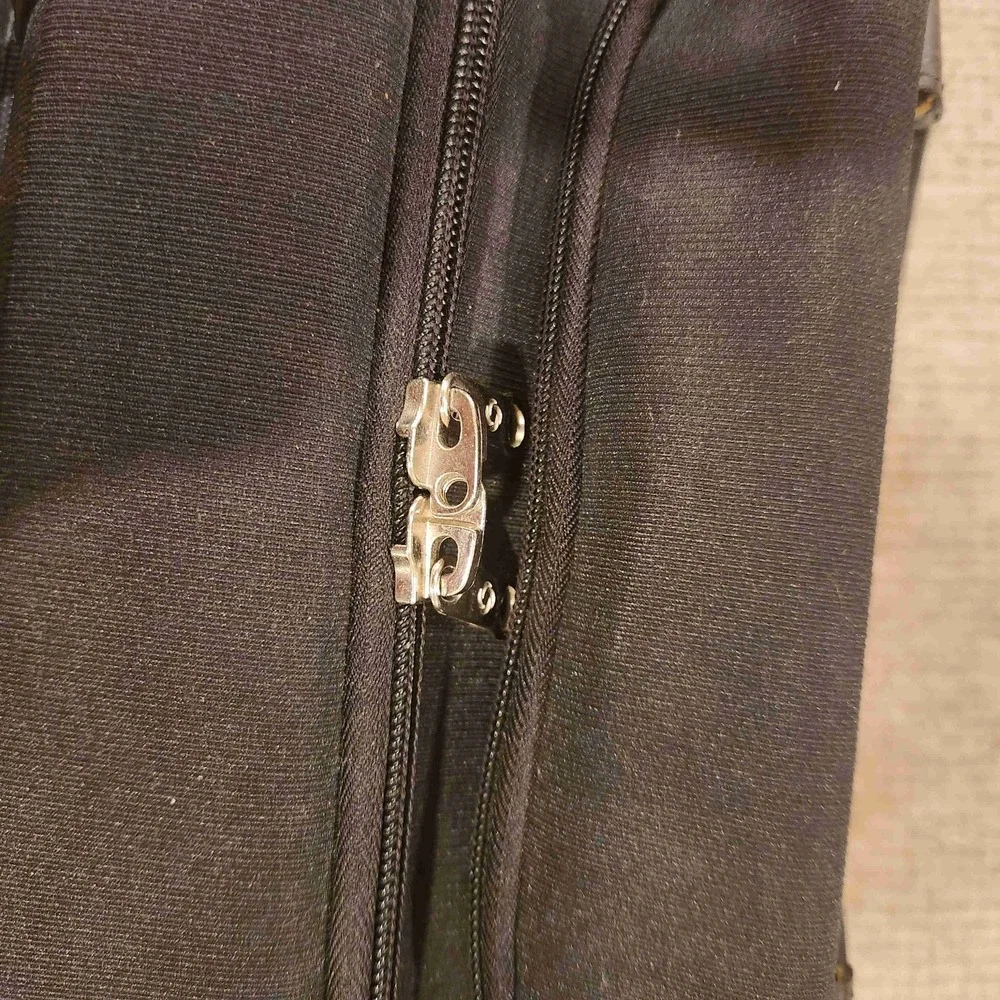 Samsonite Roller Bag Black Overnight Suitcase Briefcase Luggage‎